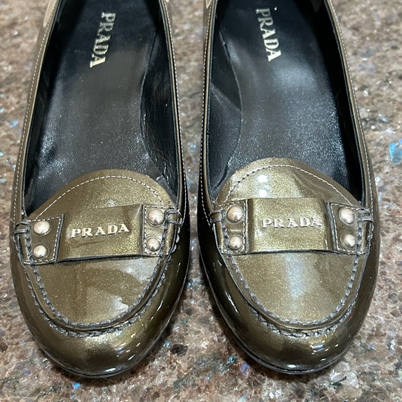 Prada Metalic Green Patent Leather Loafer Kitten Heels - Picture 2 of 9